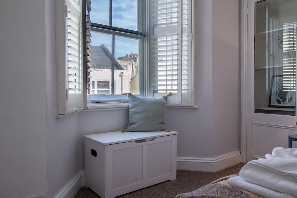 Regency Grade Ii Listed Townhouse By Centre And Hébergement de vacances *