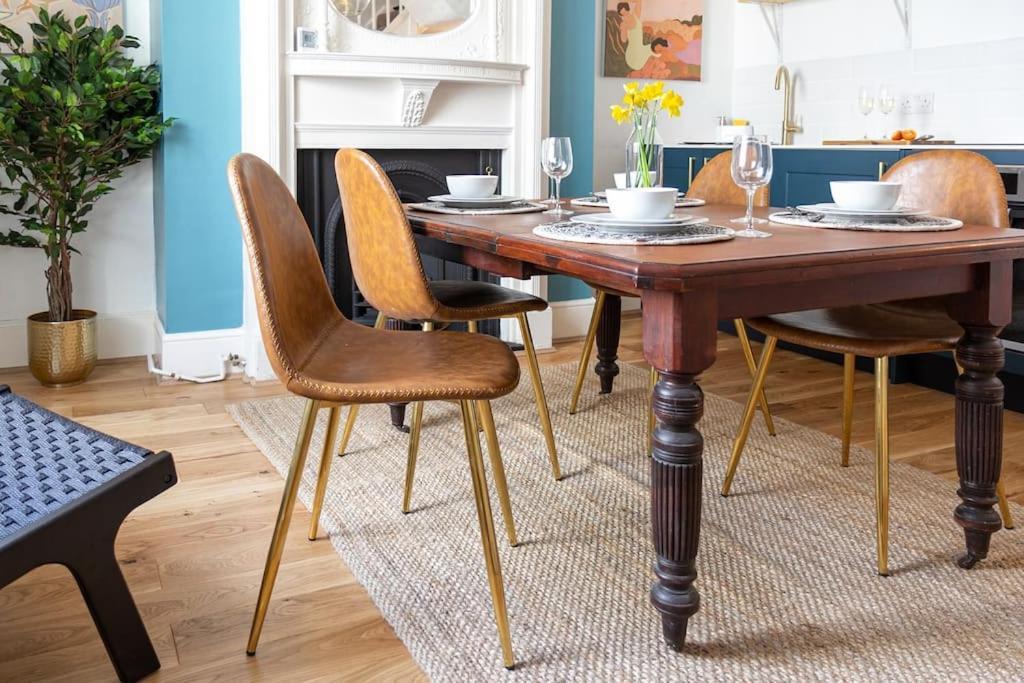 Hébergement de vacances Regency Grade Ii Listed Townhouse By Centre And